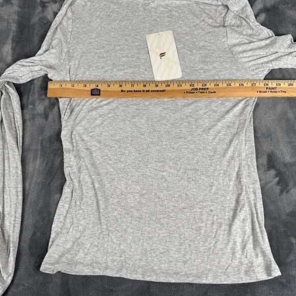 Fabletics Jess Long Sleeve Turtleneck Top Sweater Gray Size Large NWT - Picture 4 of 9